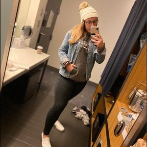 Meet your Posher, Mackenzie